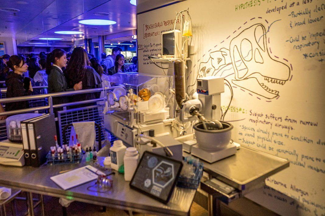 Advanced robotic and neonatal care equipment in the clinical unit